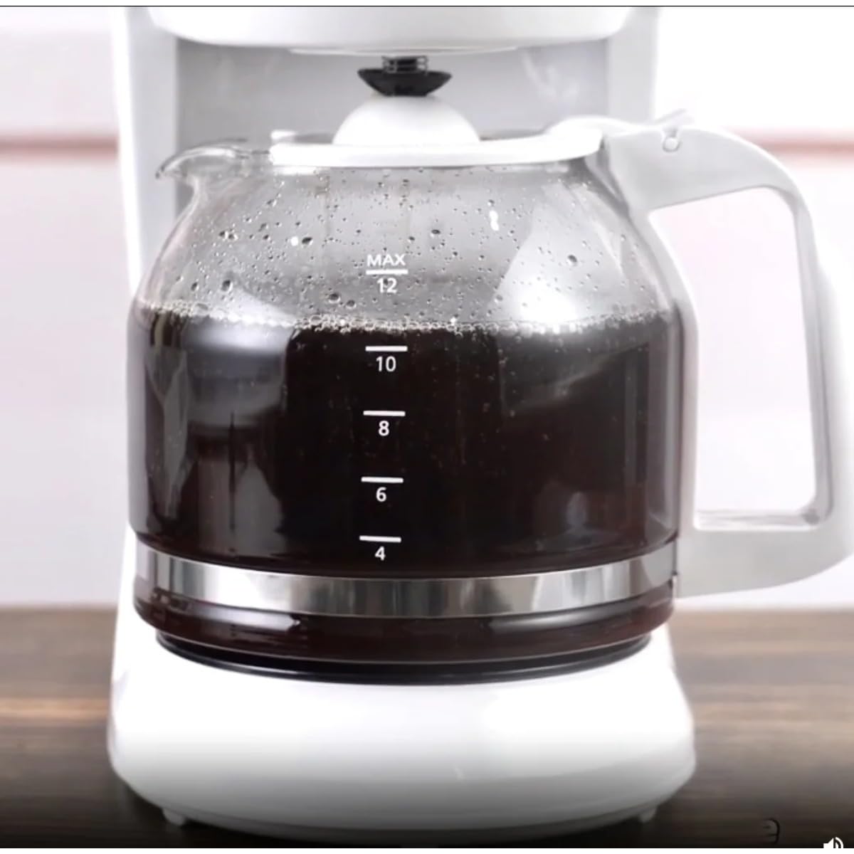 12-Cup Coffee Maker with Non-Drip Carafe, Keep Hot Plate, Black D1014