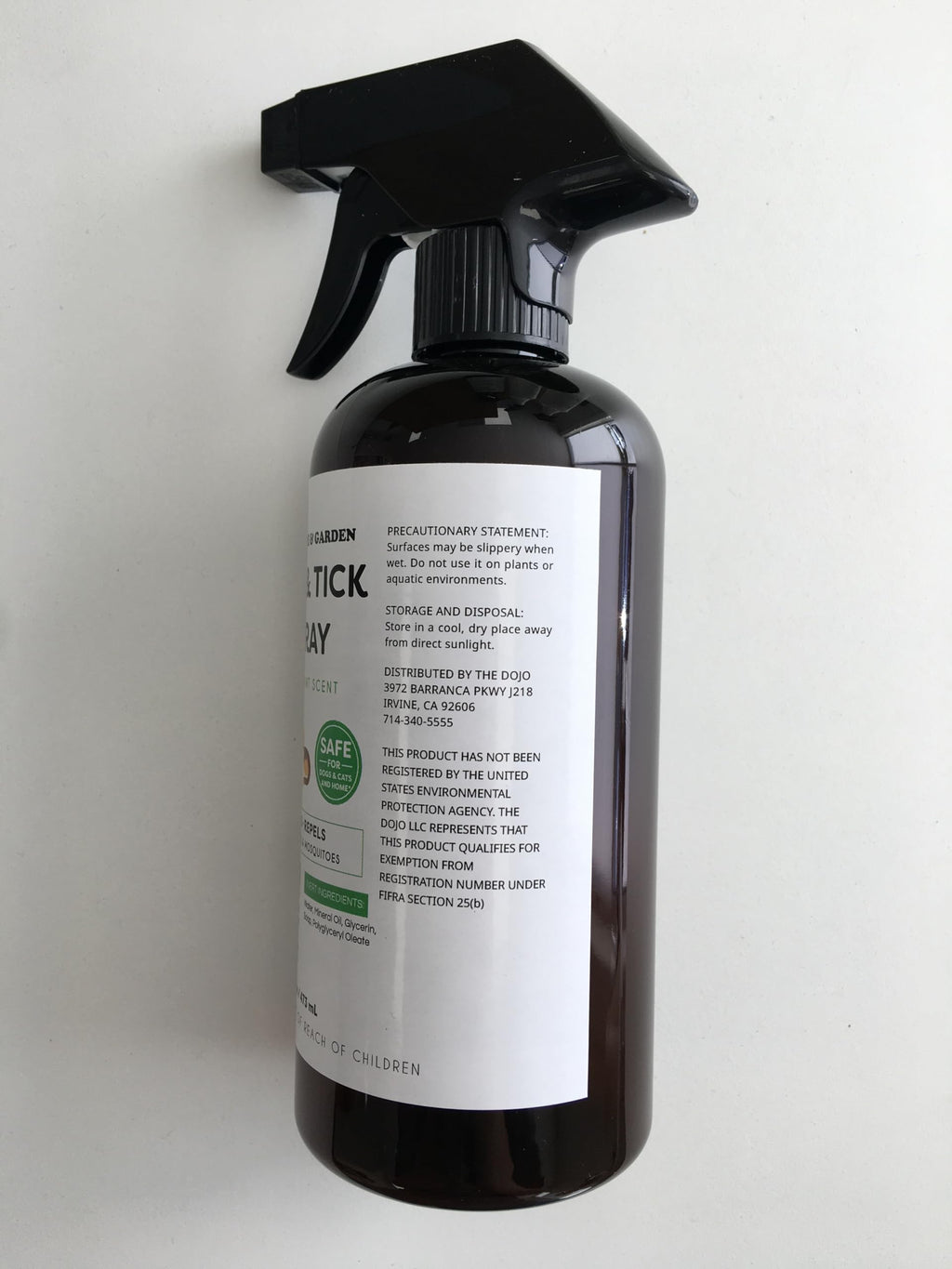 Flea and Tick Spray for Dogs & Cats 16oz E412623