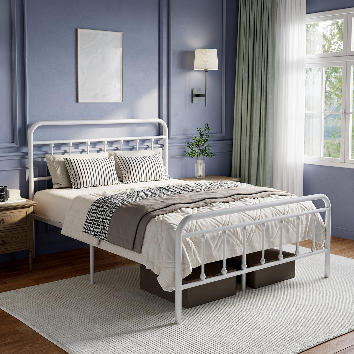 White Metal Full Size Bed Frame with Headboard and Footboard U289