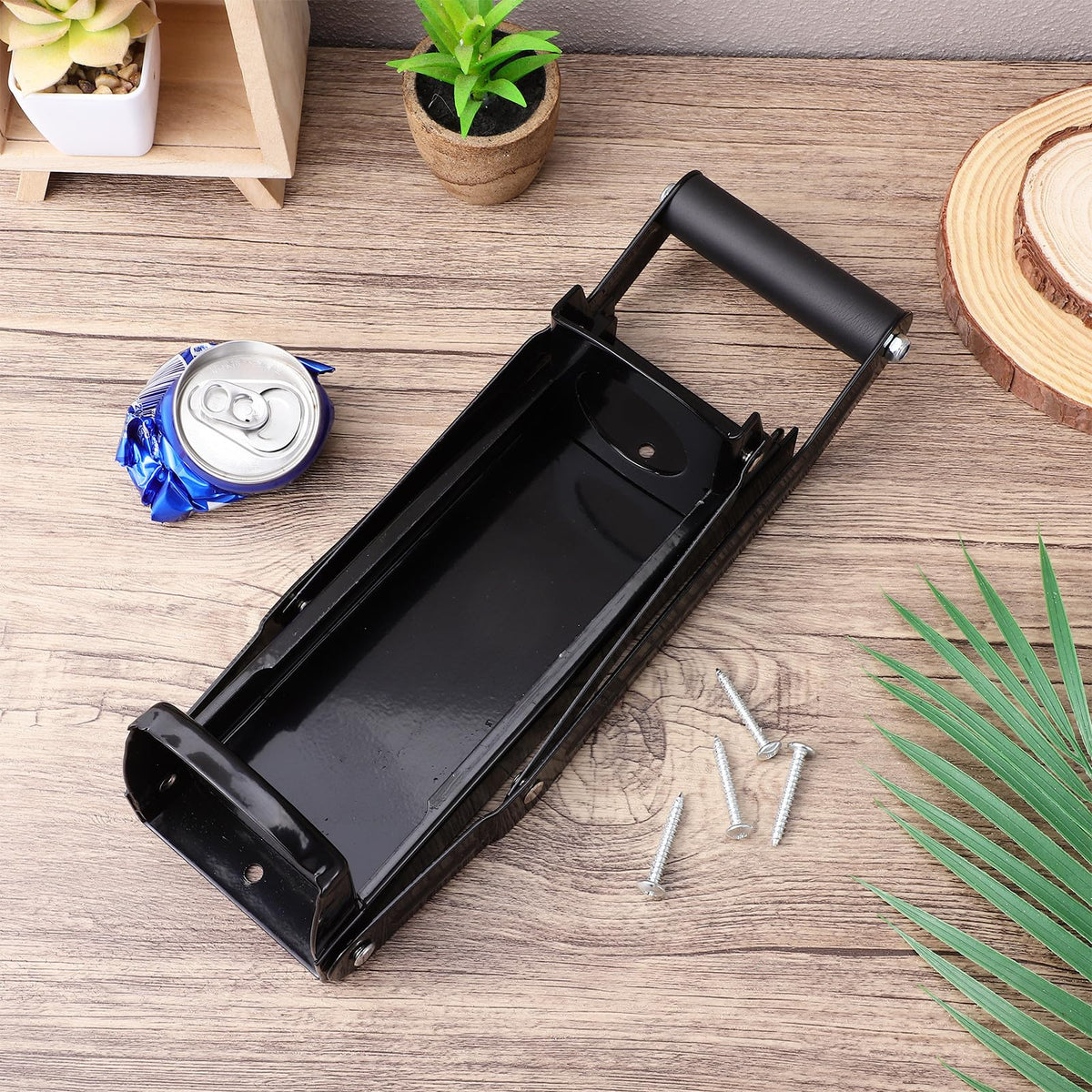 Wall Mounted Can Crusher with Bottle Opener F476